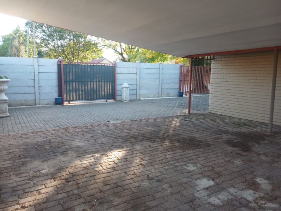 3 Bedroom Property for Sale in Adamayview North West